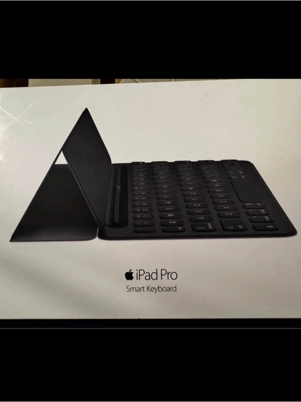 Apple Smart Keyboard Folio for iPad in Charcoal Gray